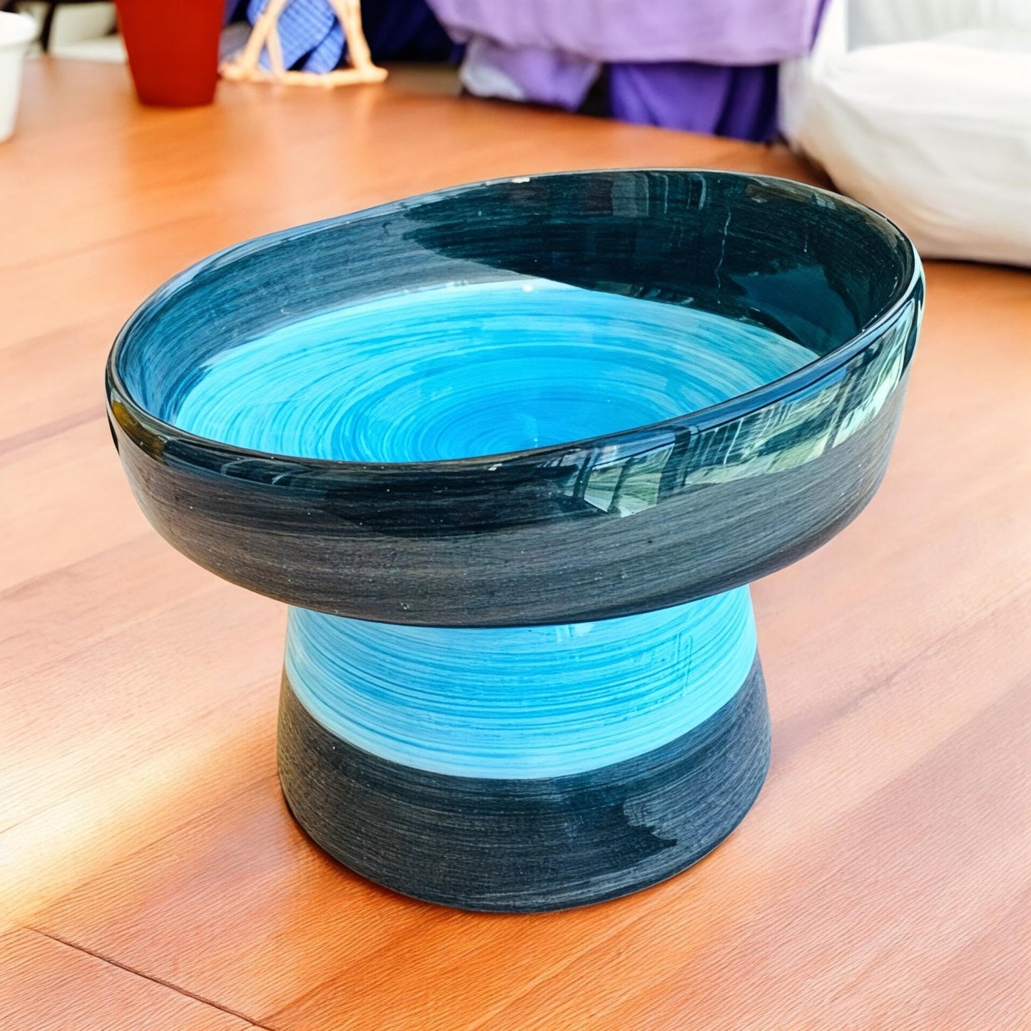 Elevated Ceramic Cat Bowl: Ergonomic Non-Slip Pet Food & Water Dish