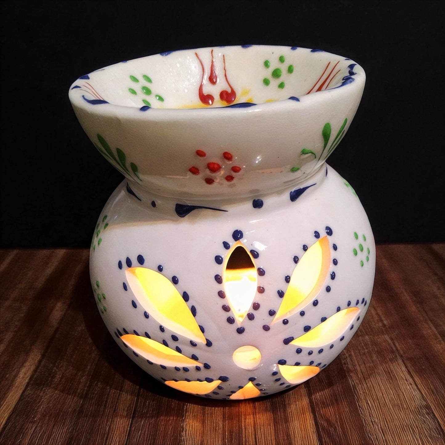 Hand-Painted Floral Ceramic Wax Melt Burner: Aroma Diffuser Gift