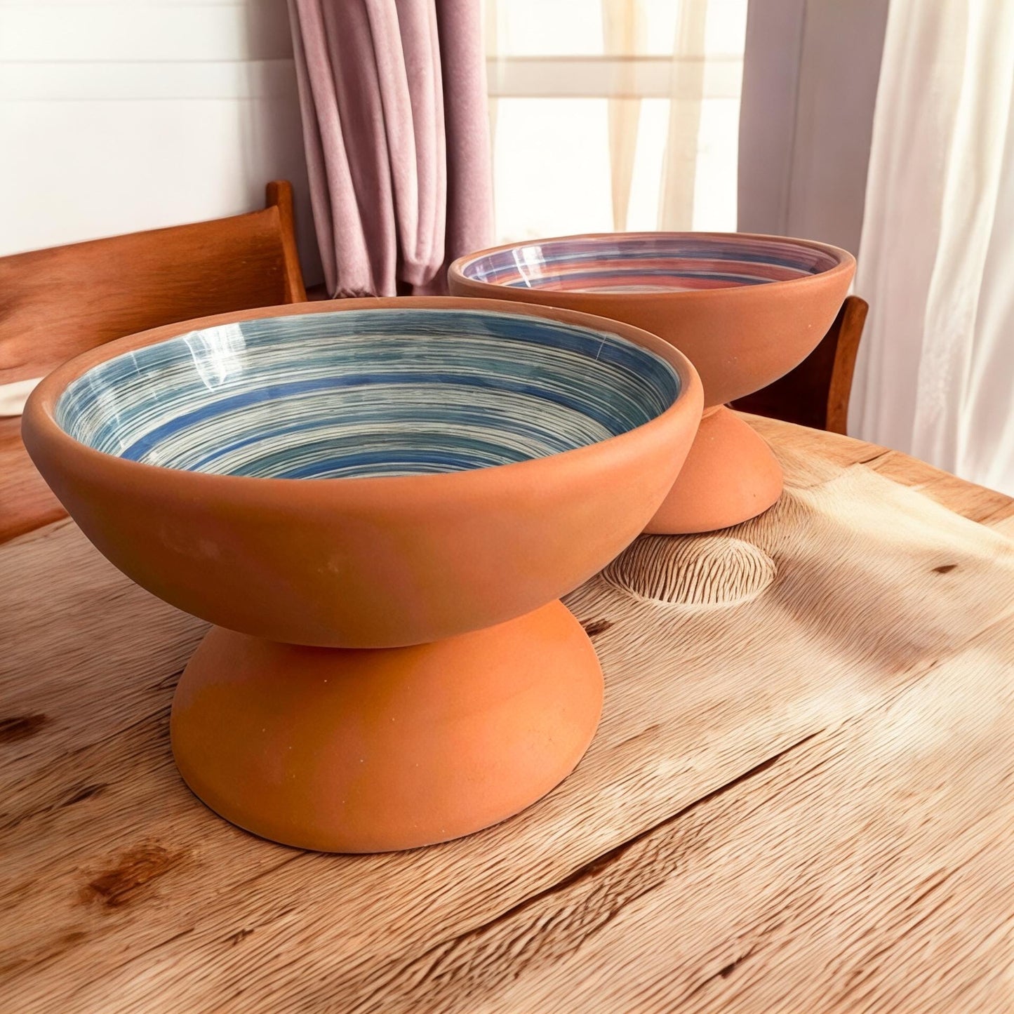 Handmade Ceramic Elevated Cat Bowl: Ergonomic Pet Feeder