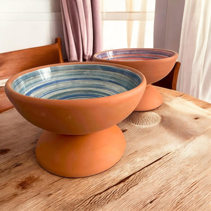 Handmade Ceramic Elevated Cat Bowl: Ergonomic Pet Feeder